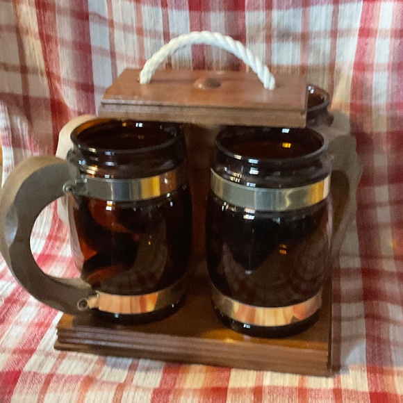 MADE IN CANADA VINTAGE GLASS MUG SET WITH WOODEN CARRY - Picture 10 of 13